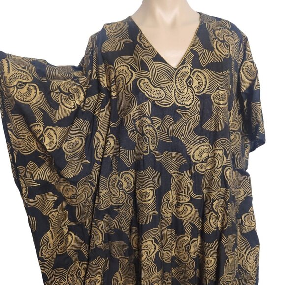 Nubian Queen Kaftan One Size Black and Gold Print Caftan - Picture 6 of 11